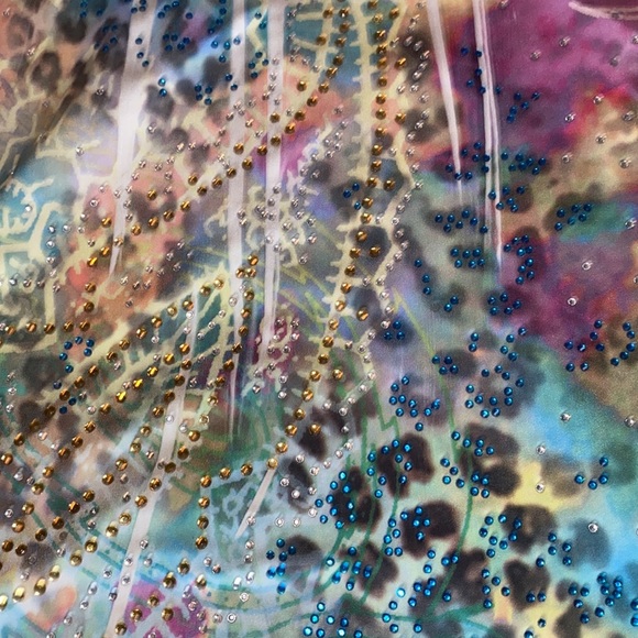 Short sleeved V neck mini dress. Multicoloured with beaded skirt. Size L - Picture 3 of 3